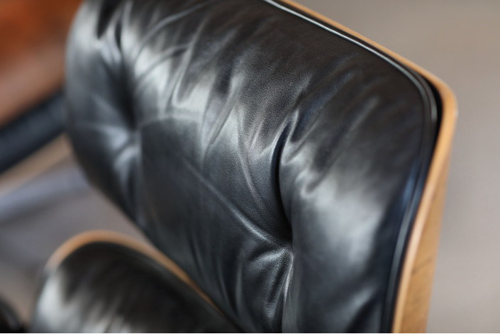 Charles & Ray Eames Lounge Chair mit Ottoman – Herman Miller 1967, Palisander & Schwarz, seltenes Ausstellungsstück