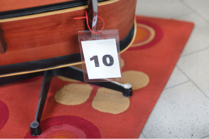 Charles & Ray Eames Lounge Chair von Vitra – ca. 2000, Kirschholz & Schwarzes Leder