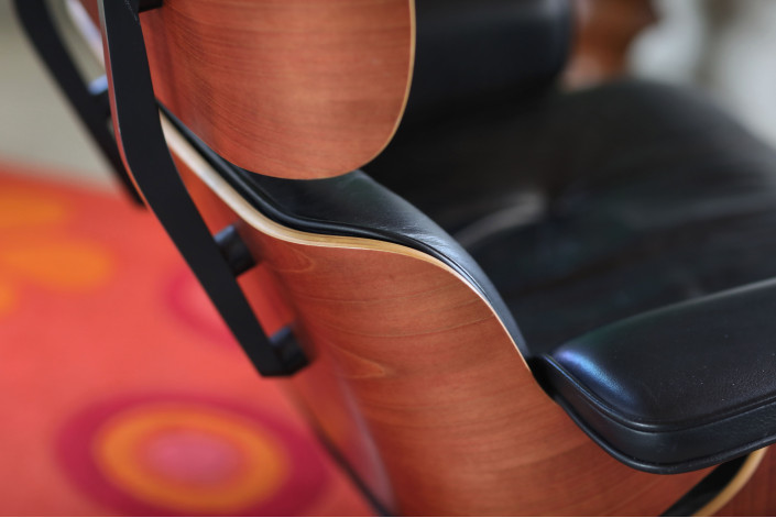 Charles & Ray Eames Lounge Chair von Vitra – ca. 2000, Kirschholz & Schwarzes Leder