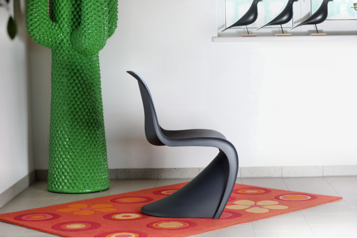 Vitra Panton Chair – Verner Panton, Tiefschwarz (ca. 2020)