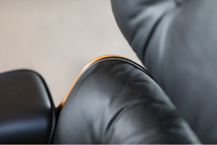Charles & Ray Eames Lounge Chair mit Ottoman – Hermann Miller by Vitra, Palisander & Schwarzes Leder mit Patina, ca. 1970–1980